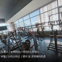 헬스장 이미지